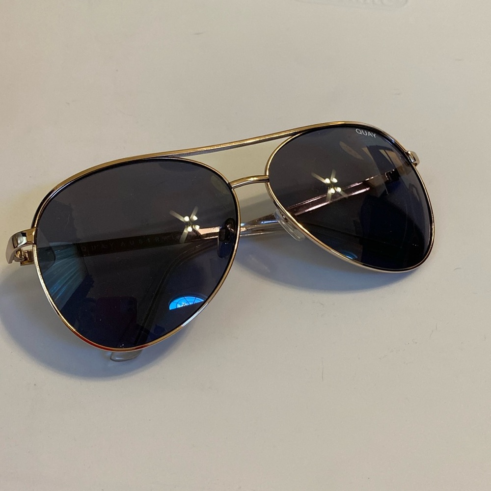 Quay Vivienne Aviator Sunglasses